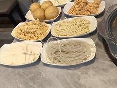 -光头药膳鸡(莱茵小镇店)