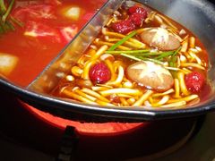 -湊湊火锅·茶憩(南京东路悦荟店)