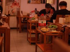 -毛辣果·贵州红酸汤牛肉火锅(西单店)