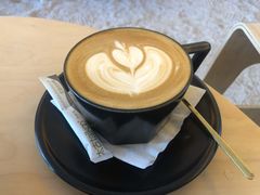 -浮漫咖啡(镜湖万达广场店)