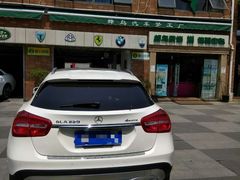 -蜂鸟快修喷漆钣喷汽修旗舰工厂(军工路店)