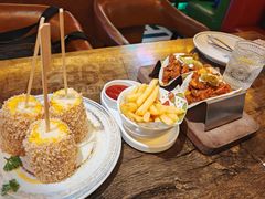 -Famous肥猫墨西哥音乐餐吧(五棵松华熙LIVE店)