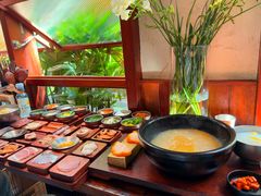 -银米·云南传统过桥米线(双廊黑金冠店)