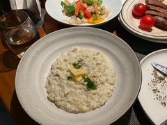 -MONICH牛排融合餐厅(和义大道购物中心店)