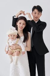 -小脚丫专业儿童摄影店