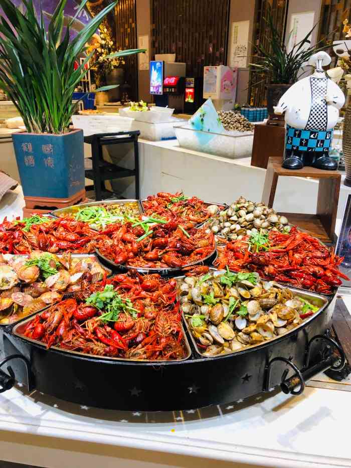 世德花园酒店·海鲜自助-"食物种类很多,河蟹,海蟹,海螺,三文鱼,.