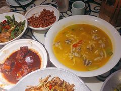 -卢大鲜鱼头捞饭(美利广场店)