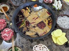 -正南齊北重庆老火锅(光华村直营店)