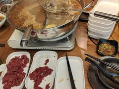 -天成·潮州牛肉脆肉鱼生蚝自助火锅