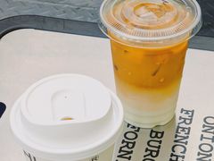 -HUGS coffee(东区店)