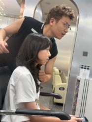 -Tloml salon