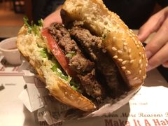 -The Habit Burger Grill 哈比特汉堡(复兴soho店)