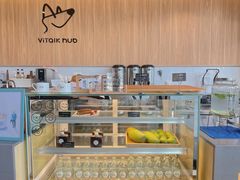面包甜点陈列柜-ViTalk hub咖啡
