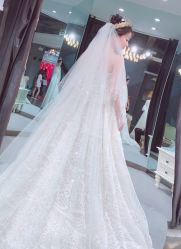 -艾米丽婚纱礼服