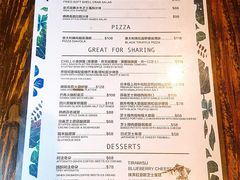 -layback cafe & bar