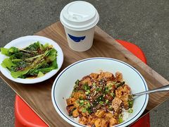-李与白包子铺(桐梓林店)