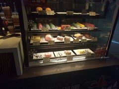 面包甜点陈列柜-麦当劳(天津站三店)