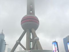 -东方明珠259米全透明悬空观光廊