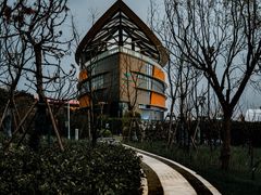 -上海滴水湖皇冠假日酒店