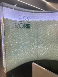 -LESSMORE科技头皮理容中心