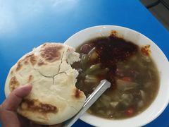 -刘老虎肉丸糊辣汤(总店)