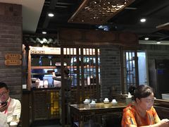 大堂-张氏宽窄巷成都名小吃(茂业百货华强北店)