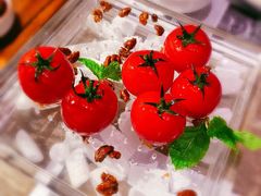 番茄脆菇沙拉-小大董·烤鸭(凤凰汇店)