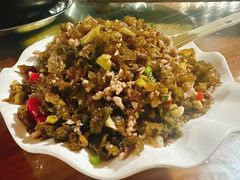 -乡巴佬鼎锅饭
