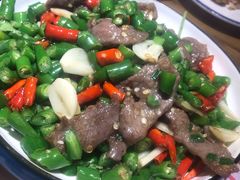 草包牛肉-二孃鸡爪爪(东风路总店)