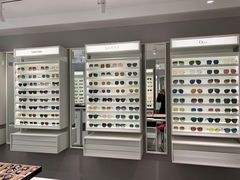 -目艮眼镜SHOWROOM(品牌集合店)