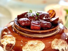 紫砂红烧肉-松鹤楼·非遗·苏帮菜(融科店)