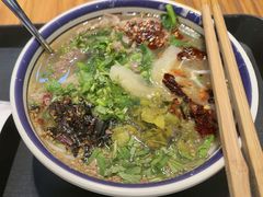 招牌生烫牛肉米线-云阿蛮云南生烫牛肉米线(奉贤路店)