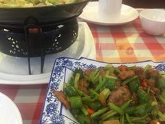 -鲁班小馆(政四街店)