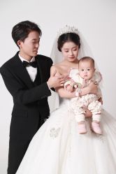 -巴黎春天婚纱摄影(临安店)