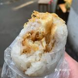 真的开了好多好多年的何嫂，味道一如既往，糯米蒸的刚刚