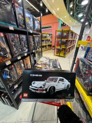 -卡通派潮品玩具折扣仓(青岛新城吾悦广场店)