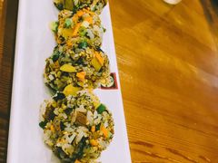 小鱼海苔饭团-喇喇排骨火锅·传统韩式脊骨汤(望京西园总店)