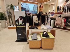 -lululemon athletica(希慎广场店)