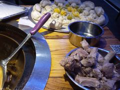 -山河屯铁锅炖(哈西站店)