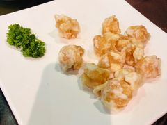 沙律明虾球-东方明珠老上海8号餐厅