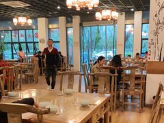 大堂-老字号敖鸡肉