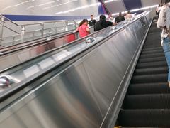 -红土地(地铁站)