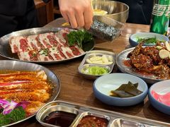 -明洞阿姨·韩式酱蟹烤肉·创意料理(三元桥店)