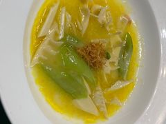 金钩圣瓜-松云泽