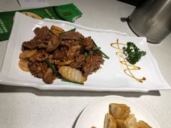 爆炒腰花-闫府私房菜·百年鲁菜(恒隆店)