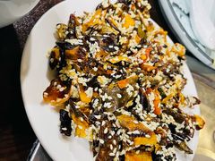 -金卯白肉罩火烧