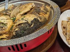 丹江口鱼头泡饼-宏状元现熬粥·京味菜(黄寺大街店)