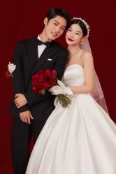 -都市丽人婚纱摄影