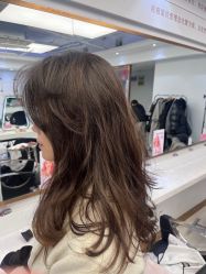 -镁连社·美联社