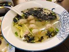 鲜肉小馄饨-佬泰丰斋· 乌镇茶食餐厅